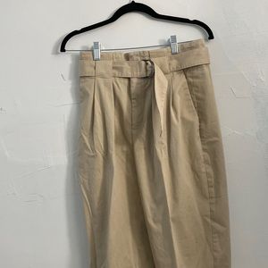 High rise pant beige, you look like a princess is beautiful and comfortable